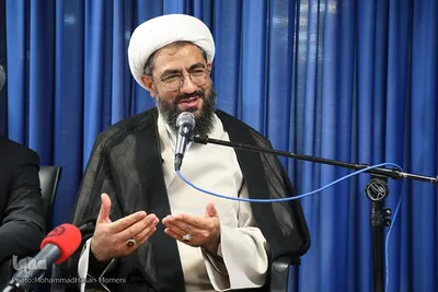 دیدار جمعی از مدیران استان همدان با آیت‌الله «نوری همدانی»