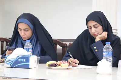 نشست صمیمی رئیس اداره اوقاف به مناسبت هفته وقف‎ در ملایر