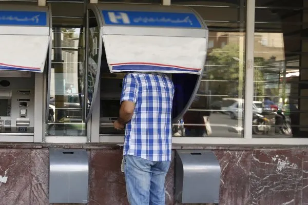 کرونا در کمین مشتریان بانکی