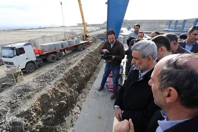 بازدید استاندار از تصفیه خانه پروژه آبرسانی به همدان