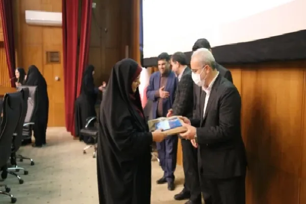 بانوان تأثيرگذار کرمانی تجلیل شدند