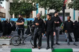مراسم تشییع پیکرهای مطهر پنج شهید مدافع حرم در مشهد مقدس