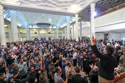مراسم سوگواری شب شهادت امام صادق(ع) در حرم شاهچراغ