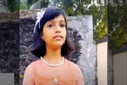 Hinduistisches Mädchen Gewinner des Preises für die beste Koran-Rezitation + Video