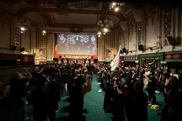 在伦敦为伊玛目侯赛因举行的哀悼活动；信仰与团结的体现 + 视频