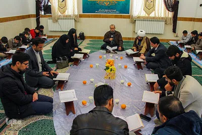 کرسی تلاوت قرآن کریم دانش آموزی در ملایر