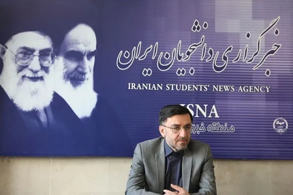 حضور معنادار مردم در مراسم ۲۲ بهمن طلیعه انتخاباتی پرشور است
