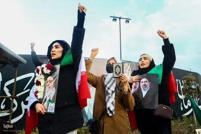 تحویل سال نو در میدان انقلاب تهران