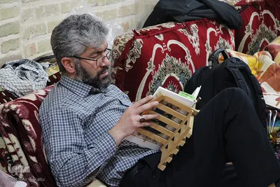 اعتکاف جوانان ملایر در مساجد در مراسم معنوی اعتکاف‎‎