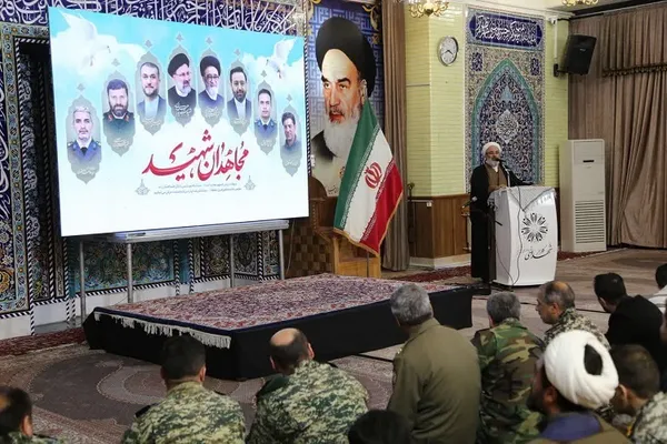 آیین گلباران مزار شهدای وادی رحمت تبریز