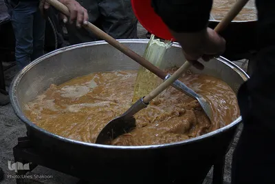 پخت حلوای 14 تنی در زنجان‎