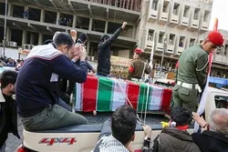 Gen. Soleimani’s Funeral Procession Attended by Large Numbers of Iraqis