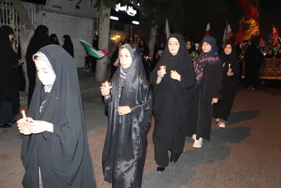 دسته عزاداری بانوان ملایری در شام غریبان قائدشهید امت