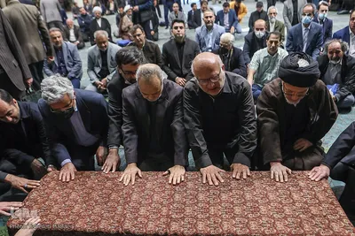  تشییع پیکر مرحوم عماد افروغ در مسجد دانشگاه تهران
