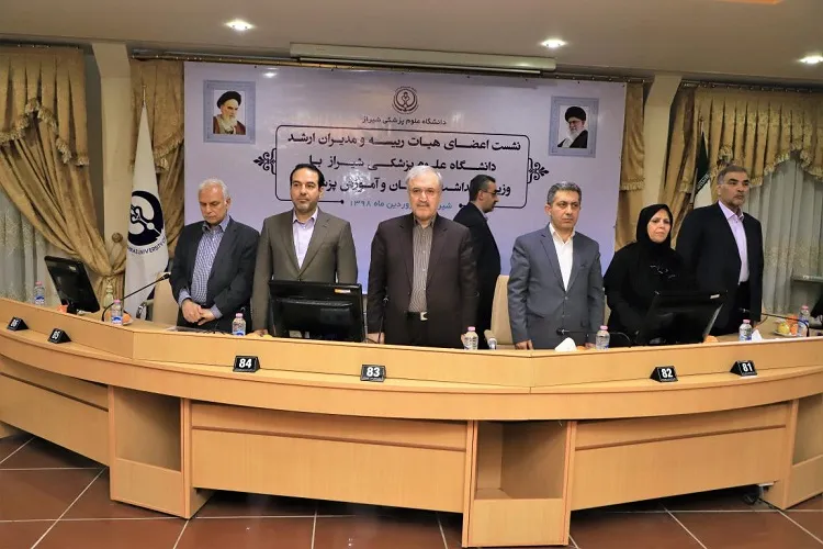 راه‌اندازی پرونده الكترونیك سلامت/ آموزش دانشگاهی باید بازنگری شود