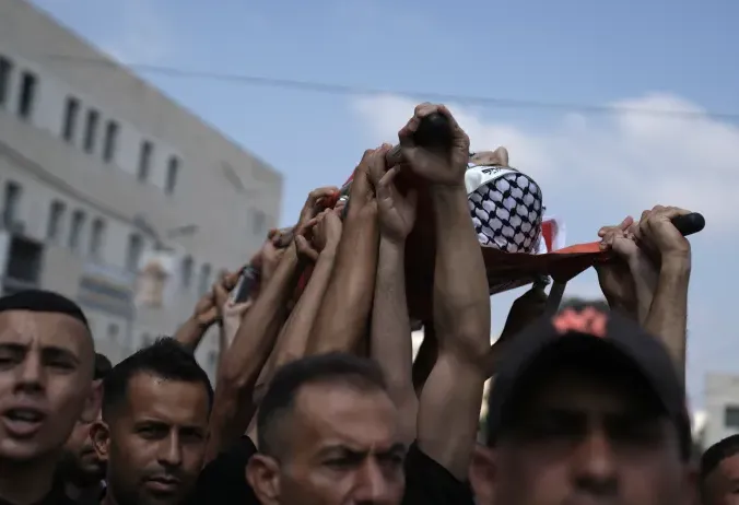 Namatay ang Kabataang Palestino Buwan Pagkatapos Mabaril sa Panahon ng Pagsalakay ng Israel  sa West Bank
