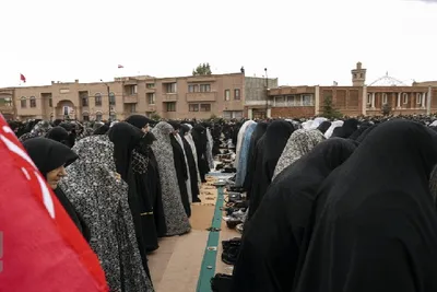 نماز ظهر عاشورا در اردبیل اقامه شد

