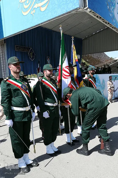 حضور و سخنرانی رهبر انقلاب در مراسم دانش‌آموختگی دانشجویان دانشگاه امام حسین (ع)