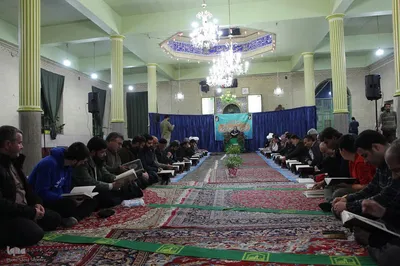 کرسی تلاوت قرآن در روستای گوراب ملایر