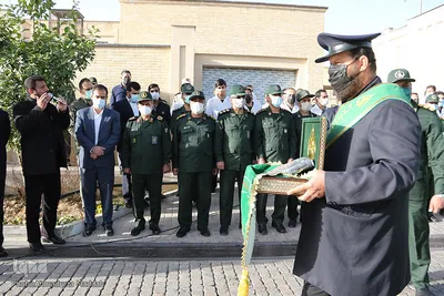 اهتزاز پرچم متبرک به نام امام حسین(ع) در بین‌الحرمین شیراز‎‎
