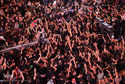 حرم مطهرحضرت اباعبدالله الحسین‌(ع) در روز اربعین