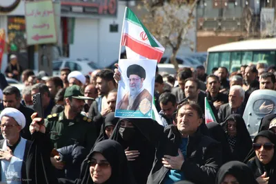 راهپیمایی مردم بصیر و انقلابی ملایر