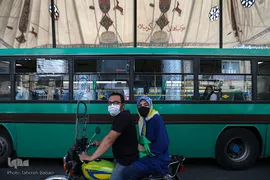 پرچم عزا بر فراز حسینیه کربلایی‌های تهران