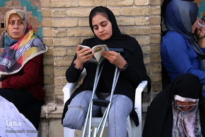 مراسم قرائت دعای پرفیض عرفه در امامزاده حسین (ع) قزوین