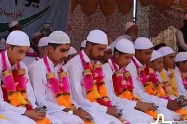 25 Students Honored as Quran Memorizers in Shopian Ceremony