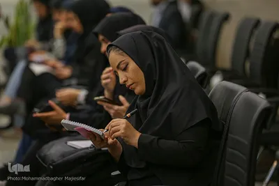 نشست خبری استاندار اصفهان با اصحاب رسانه