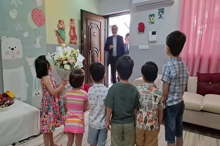خدمت به کودکان بی‌سرپرست معامله‌ با خداست