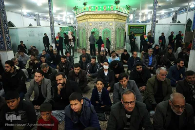 محفل انس با قرآن کاروان قرآنی انقلاب در امامزادگان باقریه(ع) بیرجند
