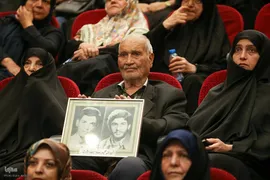 گزارش مراسم بزرگداشت آیت الله اشرفی اصفهانی و تشییع پیکر پاک شهید گمنام