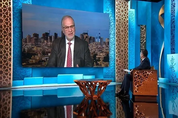 Kesyumulan bahasa Arab sebab turunnya Al-Quran dalam bahasa ini