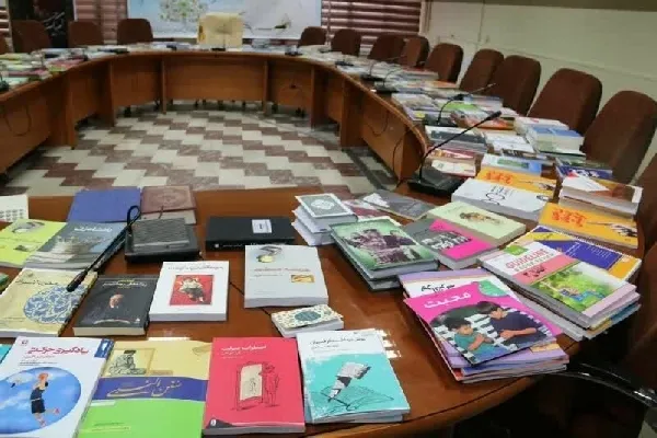 اهدای ۸۳۰۰ جلد کتاب به کتابخانه‌های عمومی چهارمحال‌وبختیاری