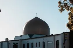 Hunderte besuchen Begräbnisprozession für Überlebenden des Anschlags in Christchurch