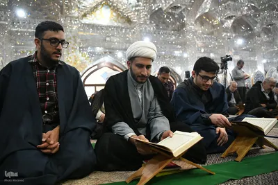 محفل انس با قرآن کریم در حرم سید علاءالدین حسین(ع)