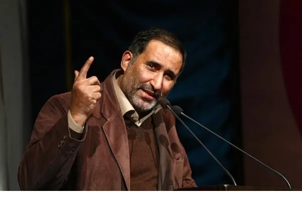 شعر قرآنی «علیرضا قزوه» برای بازدیدکنندگان نمایشگاه قرآن