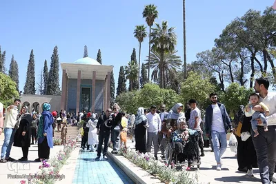 گردشگران نوروزی در آرامگاه سعدی‎‎