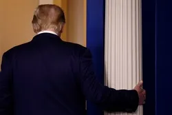 Trump Ya Yi Ikirarin Cewa Zai Sake Dawowa Fadar White House