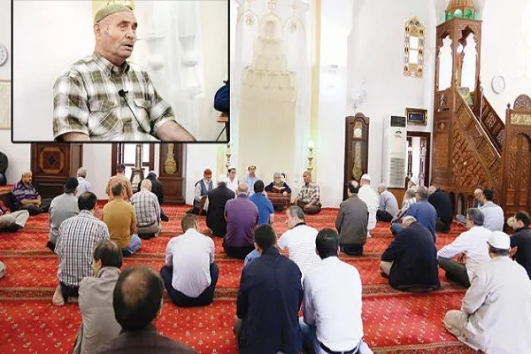 Shekaru 44 Wani Makaho Mahardaci Yana Karatun Kur’ani A Masallaci A Turkiya