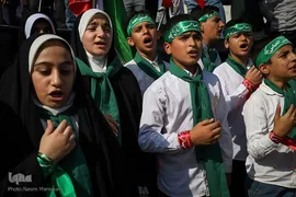 تشییع شهید گمنام با حضور دانش‌آموزان در اهواز