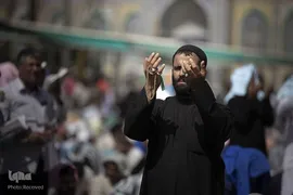 مراسم دعای عرفه در آستان عباسی