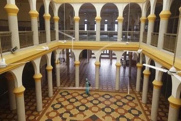 Nijerya halkı camilerin ve kiliselerin yeniden açılmasını istiyor