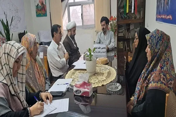 پنجمین جلسه هیئت اندیشه‌ورز بانوان قرآنی در آق‌قلا برگزار شد