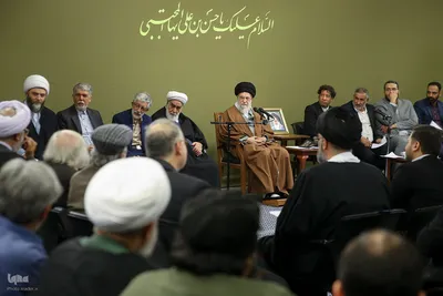 دیدار جمعی از شاعران و اهالی فرهنگ و ادب فارسی با ر هبر معظم انقلاب