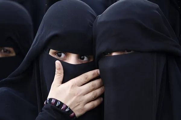 Interdiction du port du niqab dans les écoles en Égypte