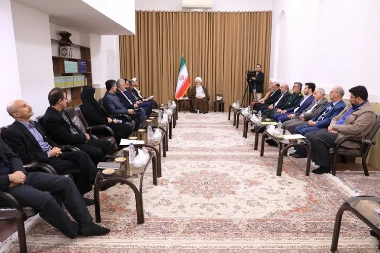 پایبندی به قوانین بزرگترین دستاورد انقلاب اسلامی است