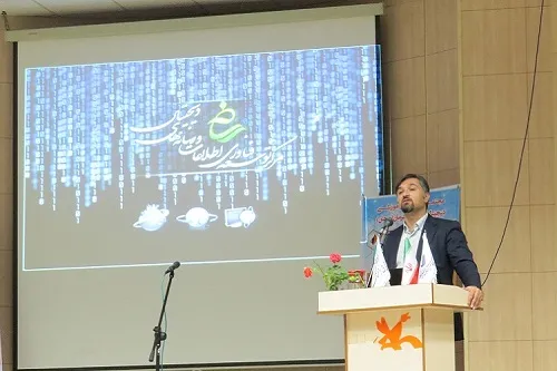 سواد رسانه‌ای به انسان قدرت گزینش و تحلیل اطلاعات می‌دهد