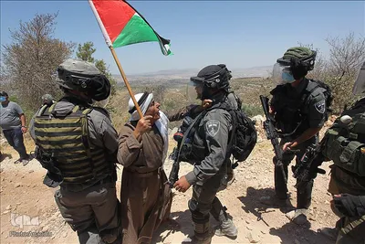 یورش نظامیان صهیونیست به تظاهرات فلسطینیان علیه شهرک‌سازی در شهرک «عصیره» استان نابلس کرانه باختری 